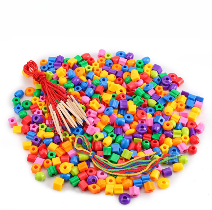 Rainbow Lacing Beads – Lekfull trådning - Regnbågspärlor med spets