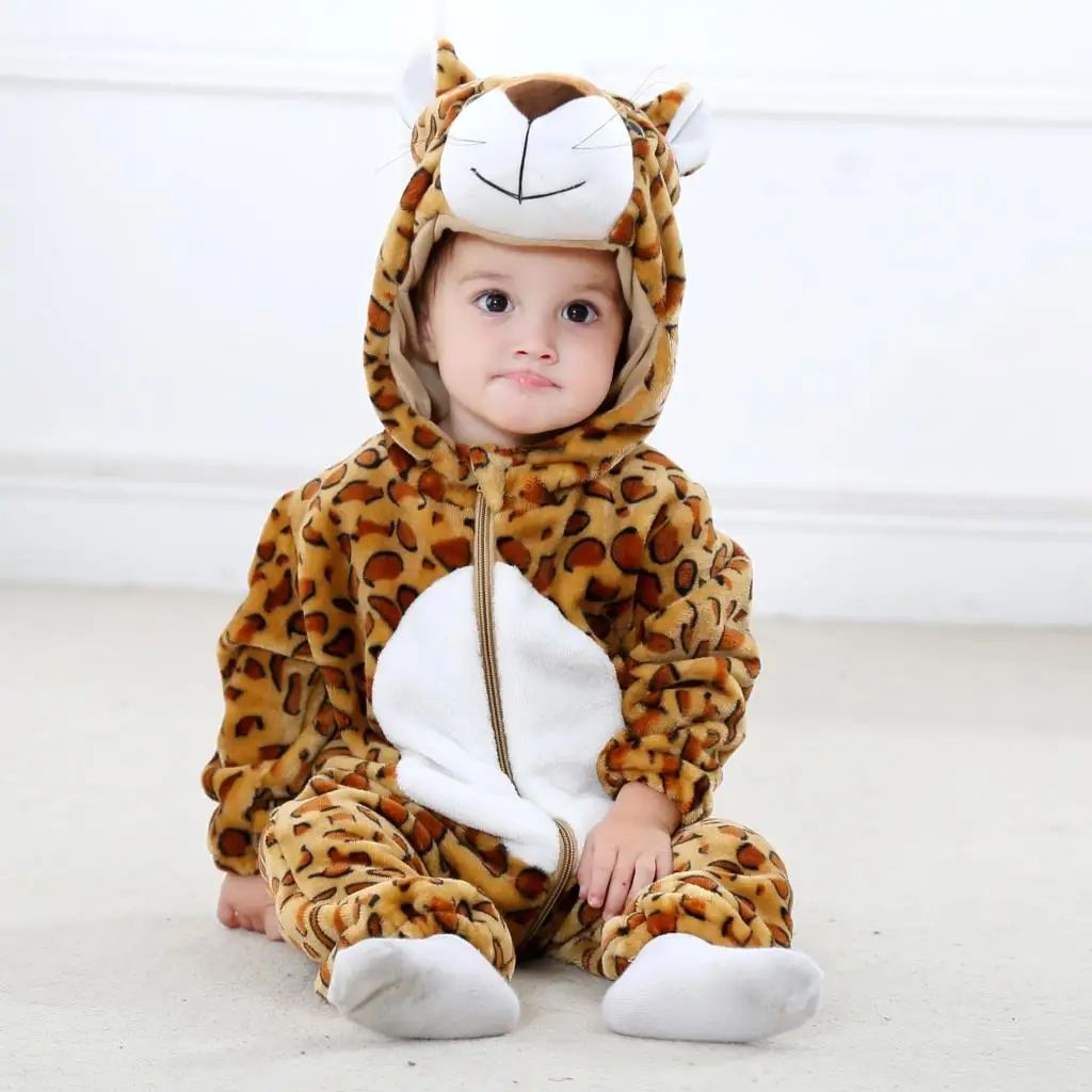 Mini Fashion™ – Djurens drömland – Onesie med djurmotiv för barn