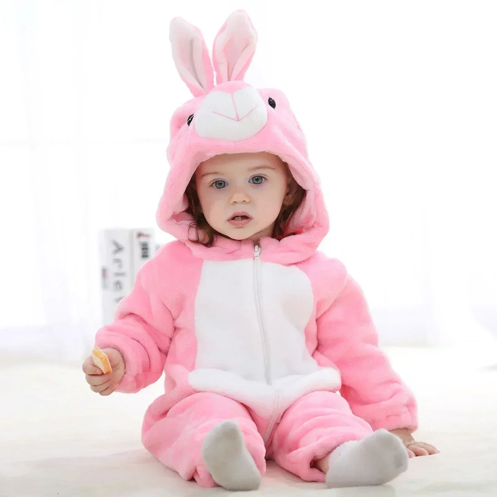 Mini Fashion™ – Djurens drömland – Onesie med djurmotiv för barn