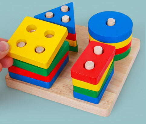Staplingsleksak i trä – geometriska block & färger