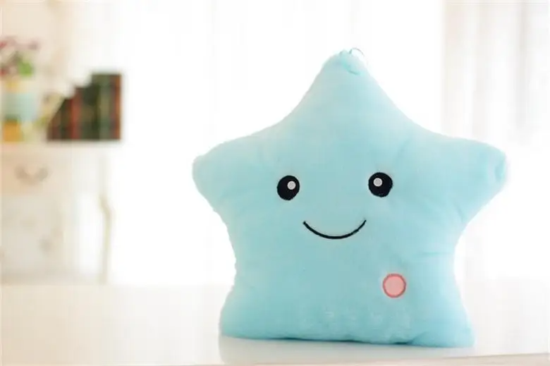 Glow Star Pillow – Stjärnglädje i sängen - självlysande gosedjurskudde