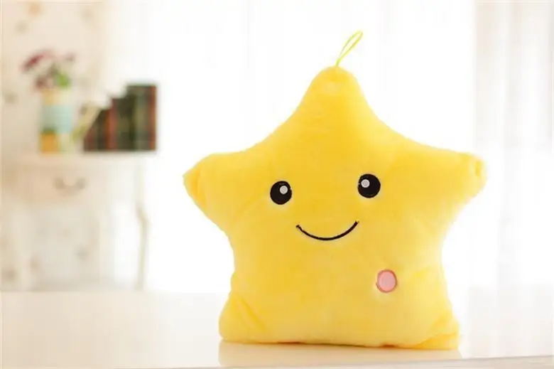 Glow Star Pillow – Stjärnglädje i sängen - självlysande gosedjurskudde