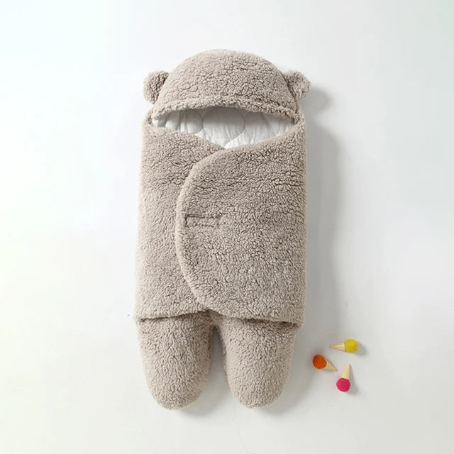 SnuggleBear - Inlindningsfilt för bebisar