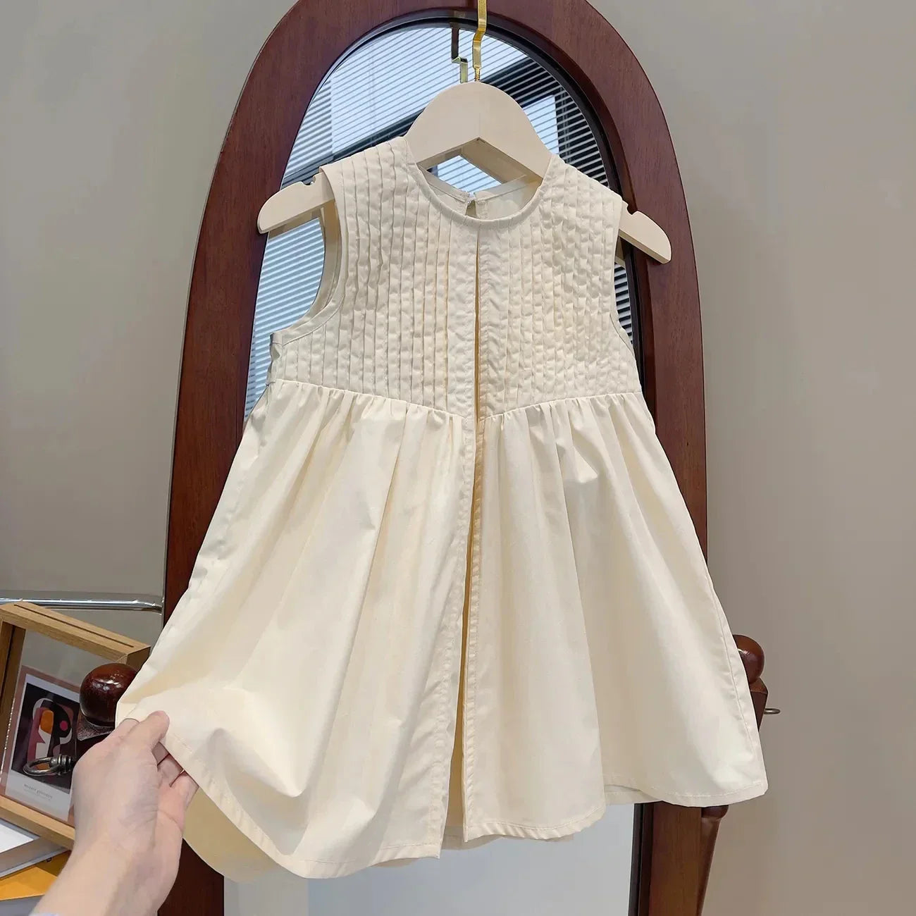 Mini Mode - Snygg och elegant - Klänning för flickor