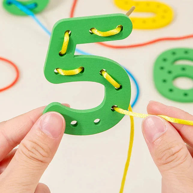Cognitive Thread Leksak – Smarta linjer - spel för småbarns utveckling