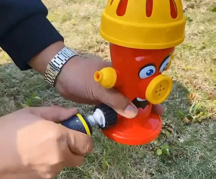 Cartoon Hydrant - Vattenfest i trädgården - Lekfull fontän