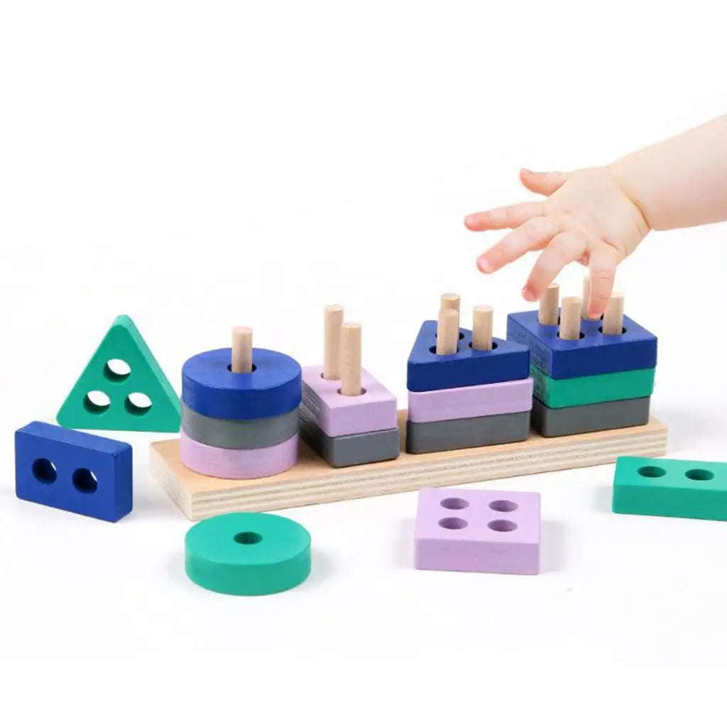 Staplingsklossar i trä – geometriska block